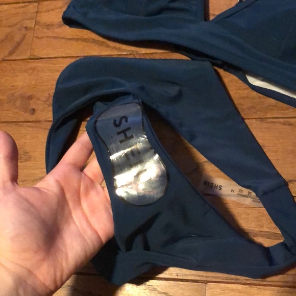 Blue/Green Bikini - Picture 2 of 4